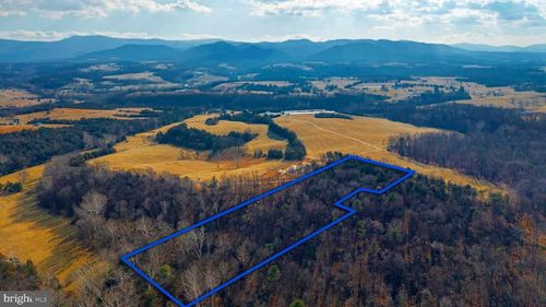 8 Promise Lane, STANLEY, VA, 22851 | Card Image