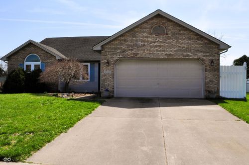 3513 Berkdale Dr, Columbus, IN, 47203-2400 | Card Image