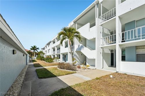 apt-305-5959 Winkler Rd, FORT MYERS, FL, 33919-3336 | Card Image