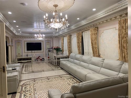 179 80rd, Jamaica Est, NY, 11432 | Card Image