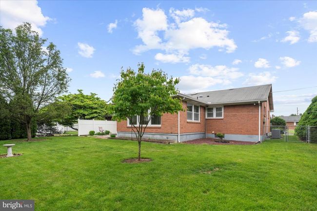 1122 N 14 Th St, House other with 3 bedrooms, 2 bathrooms and null parking in Allentown PA | Image 40