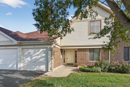 unit-3-870 E Carriage Ln, Palatine, IL, 60074-1881 | Card Image