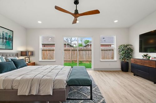 1009 Genova St, Houston, TX, 77009-7852 | Card Image