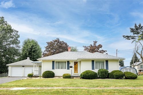429 Flower Ave, Grove City, PA, 16127-2301 | Card Image