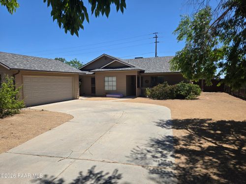 3617 N Christine Dr, Prescott Valley, AZ, 86314-8330 | Card Image