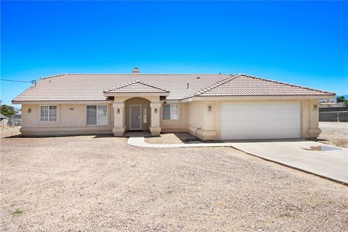 11949 Hawthorne Ave, Hesperia, CA, 92345-1614 | Card Image