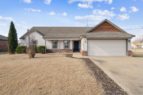 11738 N 194th Eastavenue, Collinsville, OK, 74021 | Card Image