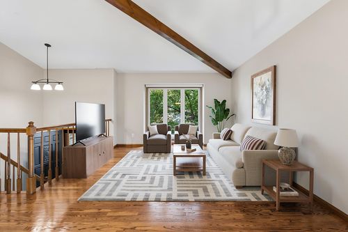 7890 Upper 139th Ct, Apple Valley, MN, 55124-6121 | Card Image
