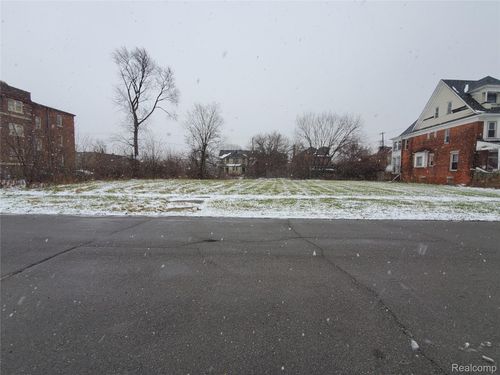 126 Westminster St, Detroit, MI, 48202-1628 | Card Image