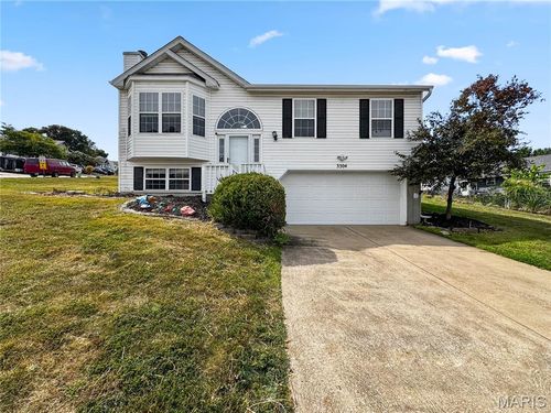 3304 5 Oaks Dr, Arnold, MO, 63010-3884 | Card Image