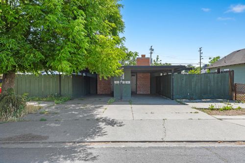 114 College Ave, Modesto, CA, 95350-5987 | Card Image