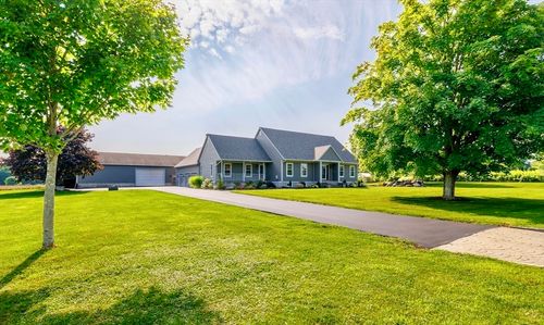 950 Glendale, Wilbraham, MA, 01095 | Card Image