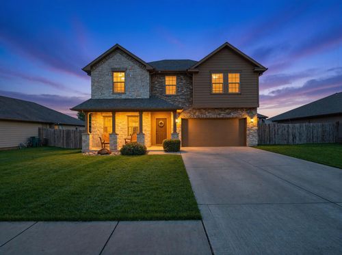 209 Anderson St, Hutto, TX, 78634-5319 | Card Image
