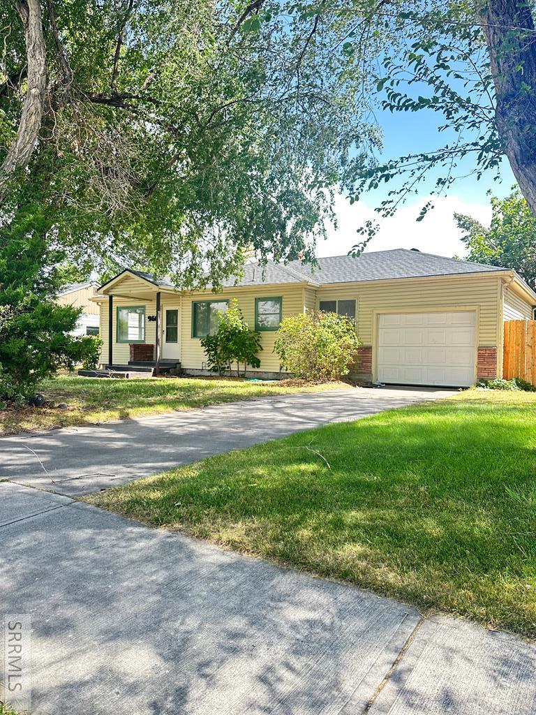 Stout Ave, Blackfoot, ID 83221
