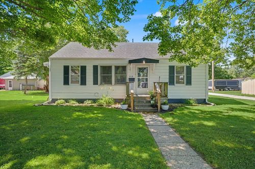 219 E 4th St, Gibson City, IL, 60936-1603 | Card Image