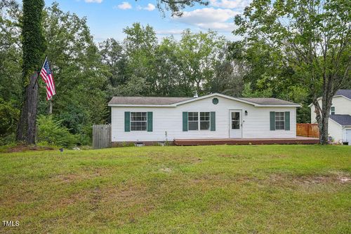 579 Lakerun Dr, Bunnlevel, NC, 28323-8691 | Card Image