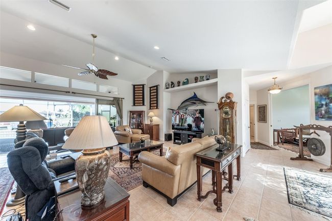 518 Saint Girons Ct, House other with 3 bedrooms, 3 bathrooms and null parking in PUNTA GORDA FL | Image 7