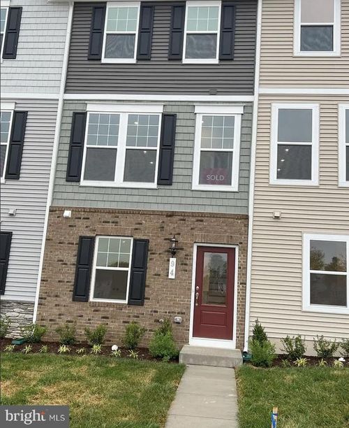 94 Coolidge Ave, RANSON, WV, 25438-4526 | Card Image
