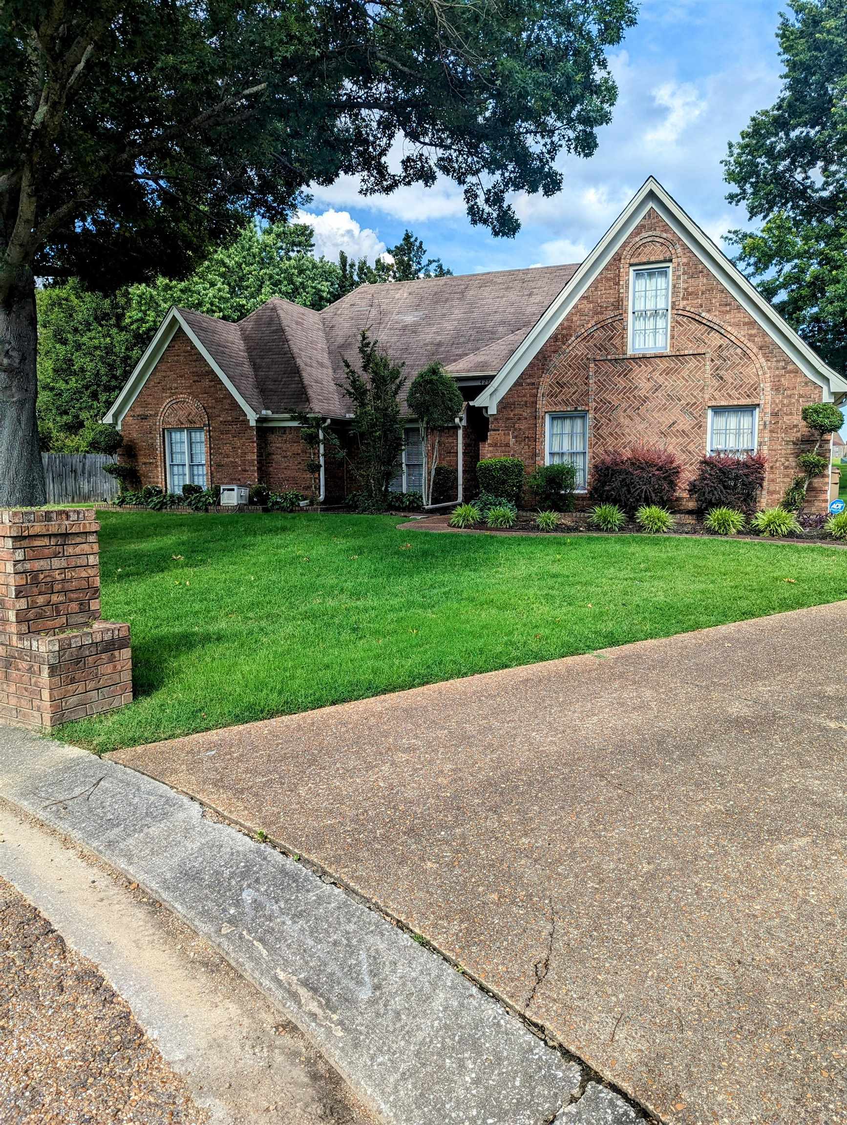 Old Forest Cv, Memphis, TN 38125