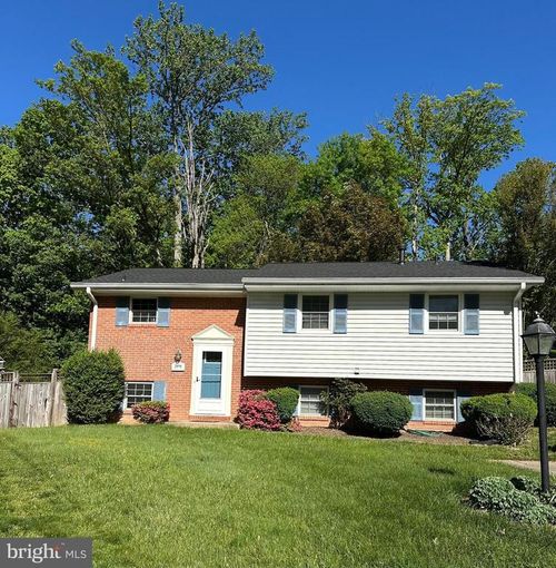 2896 Chalet Ct, WOODBRIDGE, VA, 22192-3101 | Card Image