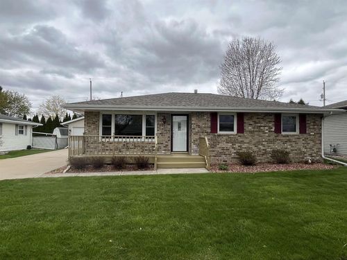 512 Jeffery Street, Combined Locks, WI, 54113 | Card Image