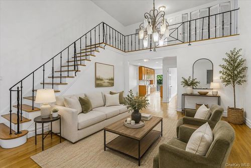 2-207-10 42nd Avenue, New York, NY, 11361 | Card Image