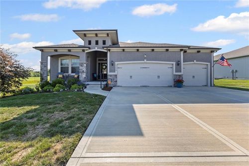 19004 Mahaffie St, Spring Hill, KS, 66083-4594 | Card Image