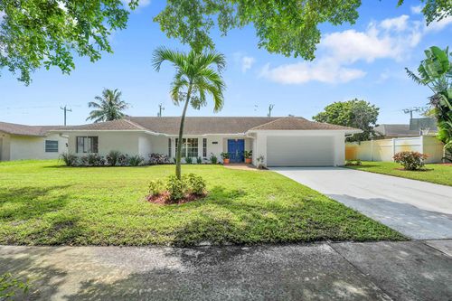 2114 Echo Lake Dr, West Palm Beach, FL, 33407-3510 | Card Image