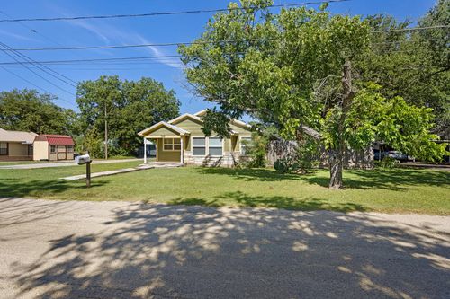 702 N Park St, Dublin, TX, 76446-1426 | Card Image