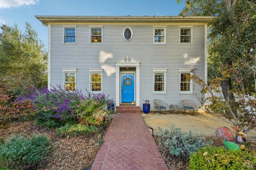 602 Galland St, Petaluma, CA, 94952-2717 | Card Image