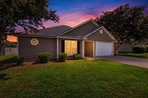 5195 Branch Point Dr, Valdosta, GA, 31605-6572 | Card Image