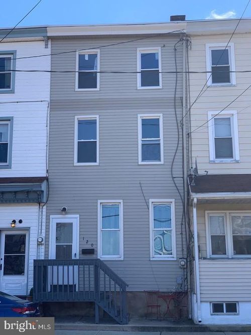 120 S King St, GLOUCESTER CITY, NJ, 08030-1953 | Card Image