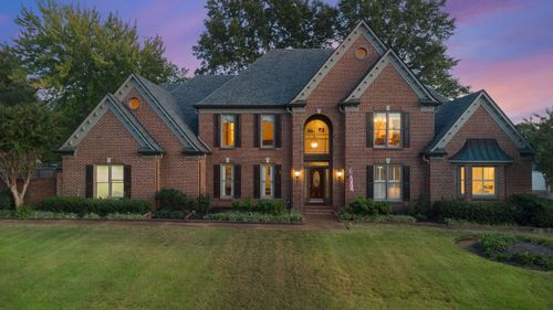 8799 Featherleigh Ln, Germantown, TN, 38138-7373 | Card Image