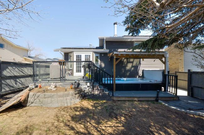 131 Macewan Meadow Way Nw, House other with 3 bedrooms, 3 bathrooms and 5 parking in Calgary AB | Image 31