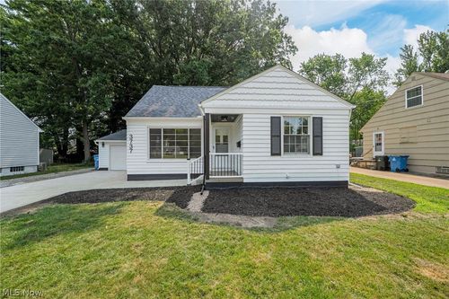 3737 Walter Road, North Olmsted, OH, 44070 | Card Image