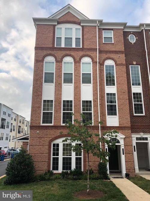 42771 Burrell Sq, ASHBURN, VA, 20147-3573 | Card Image