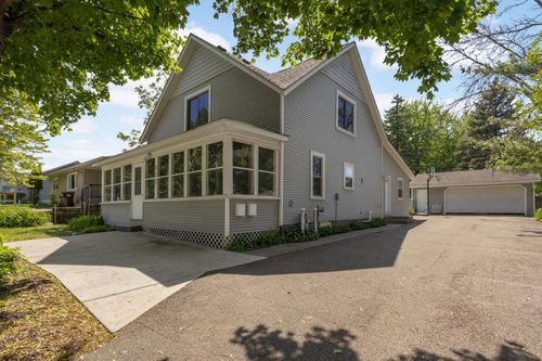 832 Bailey St, Hastings, MN, 55033-2211 | Card Image