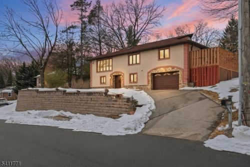 620 Highland Ave, Little Falls, NJ, 07424-2404 | Card Image