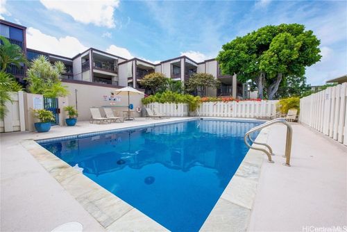 240-3731 Kanaina Avenue, Honolulu, HI, 96815 | Card Image