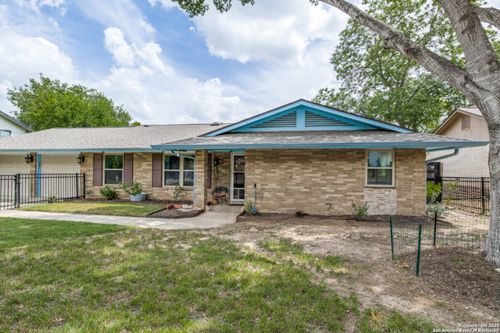 6034 Royal Pt, San Antonio, TX, 78239-1537 | Card Image