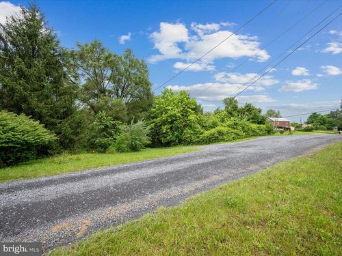 22 No Name Ln, KEARNEYSVILLE, WV, 25430-3700 | Card Image