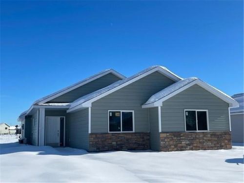 330 Mill St, OSCEOLA, WI, 54020-4363 | Card Image