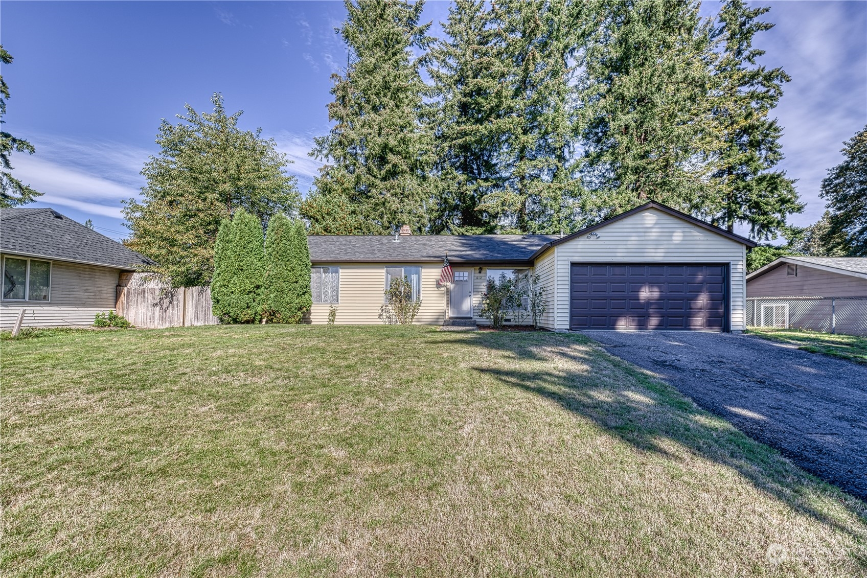Roswell Dr, Bremerton, WA 98310
