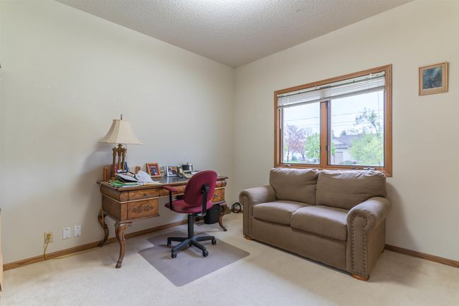 2912 W 4 Th St, Condo with 3 bedrooms, 2 bathrooms and null parking in Cedar Falls IA | Image 19