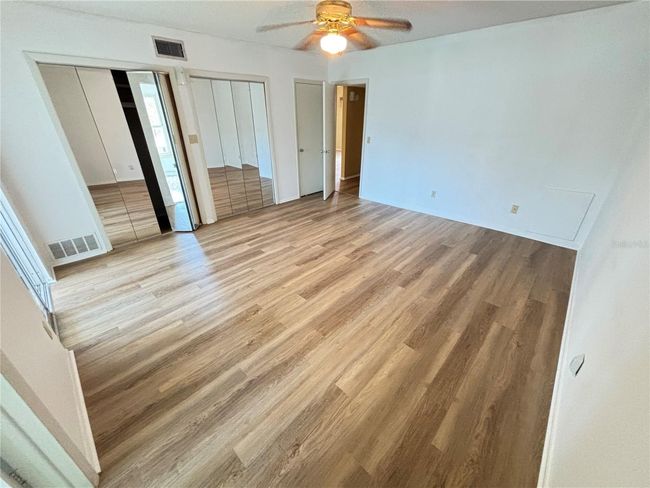 APT-48 - 2404 Florentine Way, Condo with 2 bedrooms, 2 bathrooms and null parking in CLEARWATER FL | Image 16