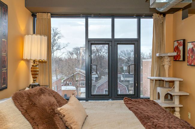 UNIT-424 - 101 Curry Ave, Condo with 2 bedrooms, 2 bathrooms and null parking in Royal Oak MI | Image 33