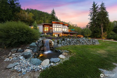 322 Manley Rd, Bellingham, WA, 98229-9330 | Card Image