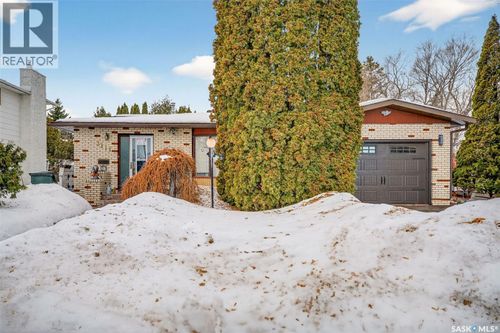 3111 4th Ave W, Prince Albert, SK, S6V5H9 | Card Image