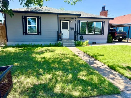 805 S C Ave, Kermit, TX, 79745-4819 | Card Image