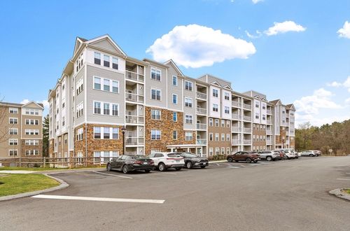104-280 Martins Lndg, North Reading, MA, 01864-2170 | Card Image